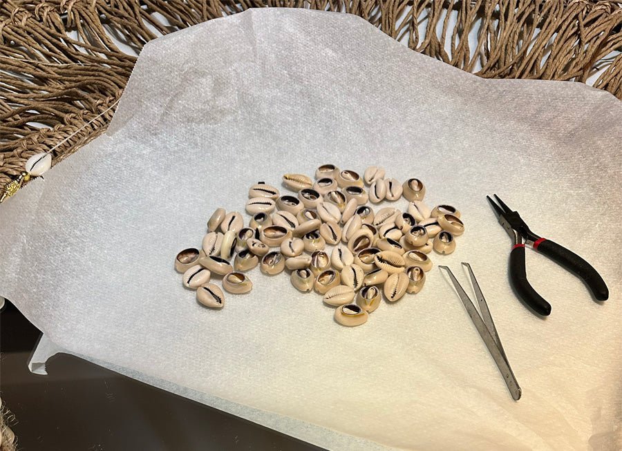 Les cauris : fragments d’histoire et souvenirs d’enfance - MIYA