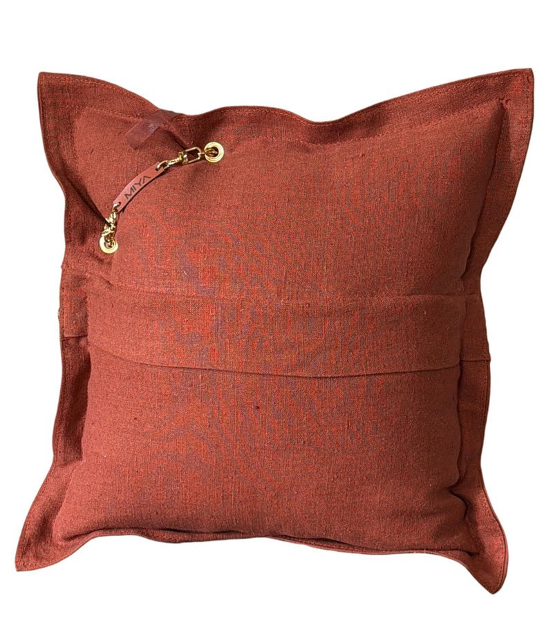 Dos du coussin en lin lourd terracotta MARRAKECH No.59 fabriqué artisanalement en France.
