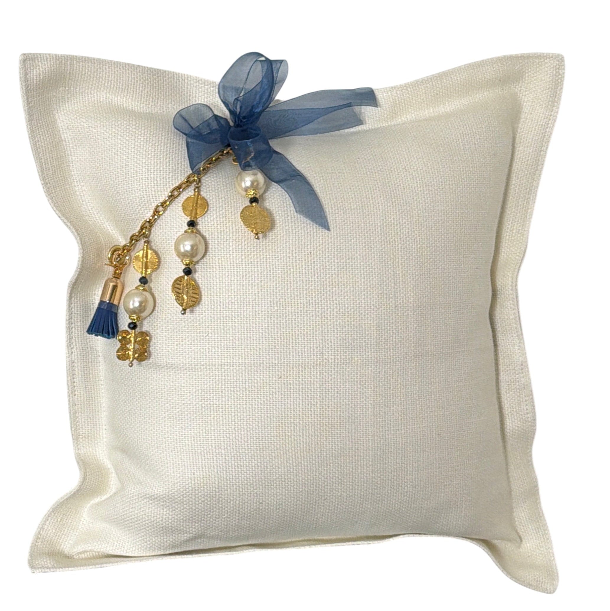 Coussin décoratif en lin lourd blanc avec pampille, perles nacrées et poids Ashanti