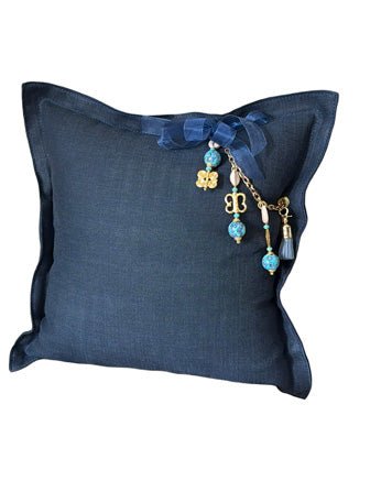 Coussin décoratif en lin bleu marine, création artisanale MIYA.