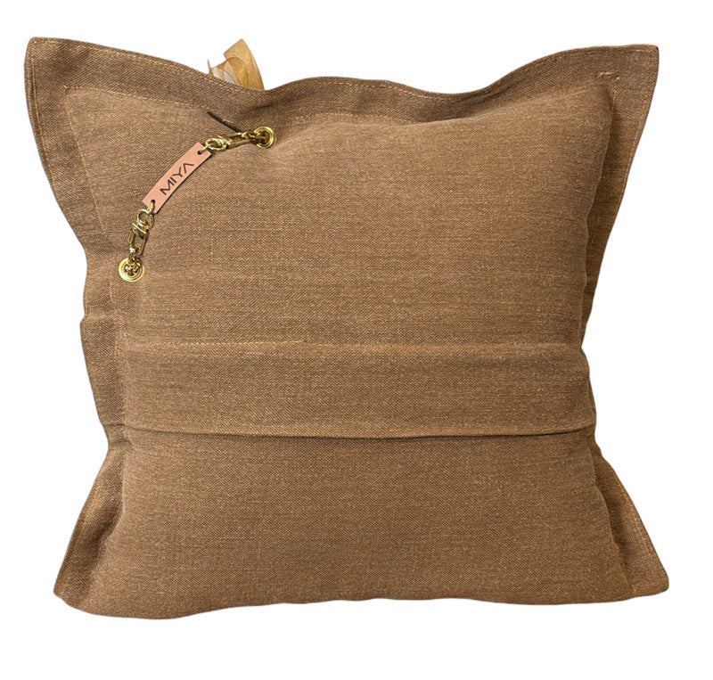 Back of caramel heavyweight linen throw pillow with envelope closure – MARRAKECH No.78 by MIYA