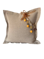 Coussin en lin lourd grège BALI No.98 confectionné artisanalement en France avec pampille signature MIYA.