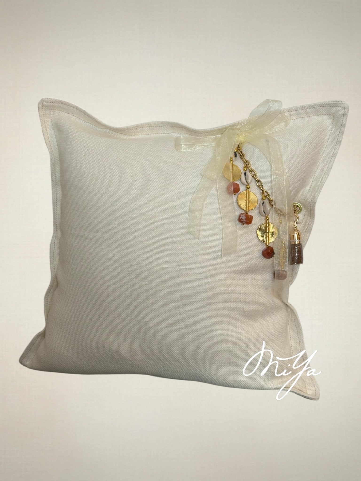 Coussin en lin écru – décoration bohème chic | SIERRA by MIYA - MIYA