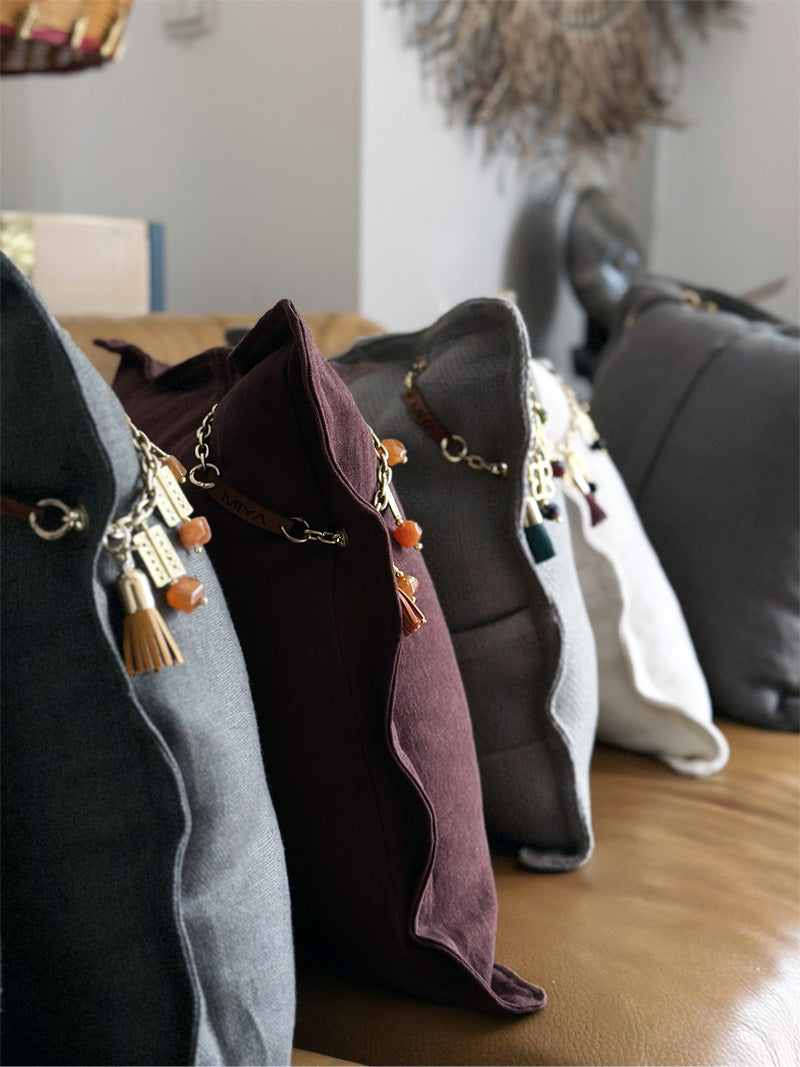 Coussins en lin : pourquoi choisir le lin en décoration intérieure - MIYA