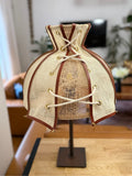 Lampe artisanale en fibres naturelles ajouré | VENUS No 03 - MIYA
