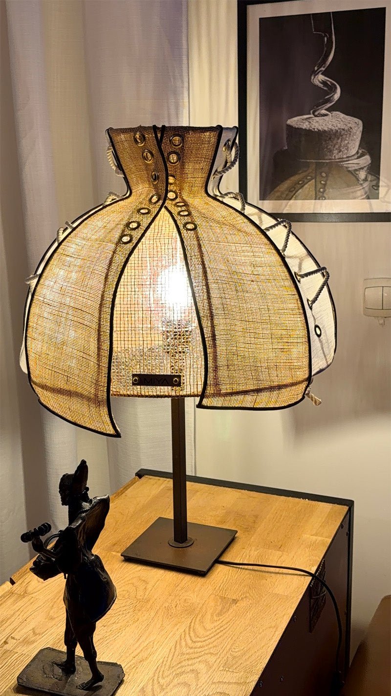 Lampe artisanale en fibres naturelles | VENUS No 08 - MIYA