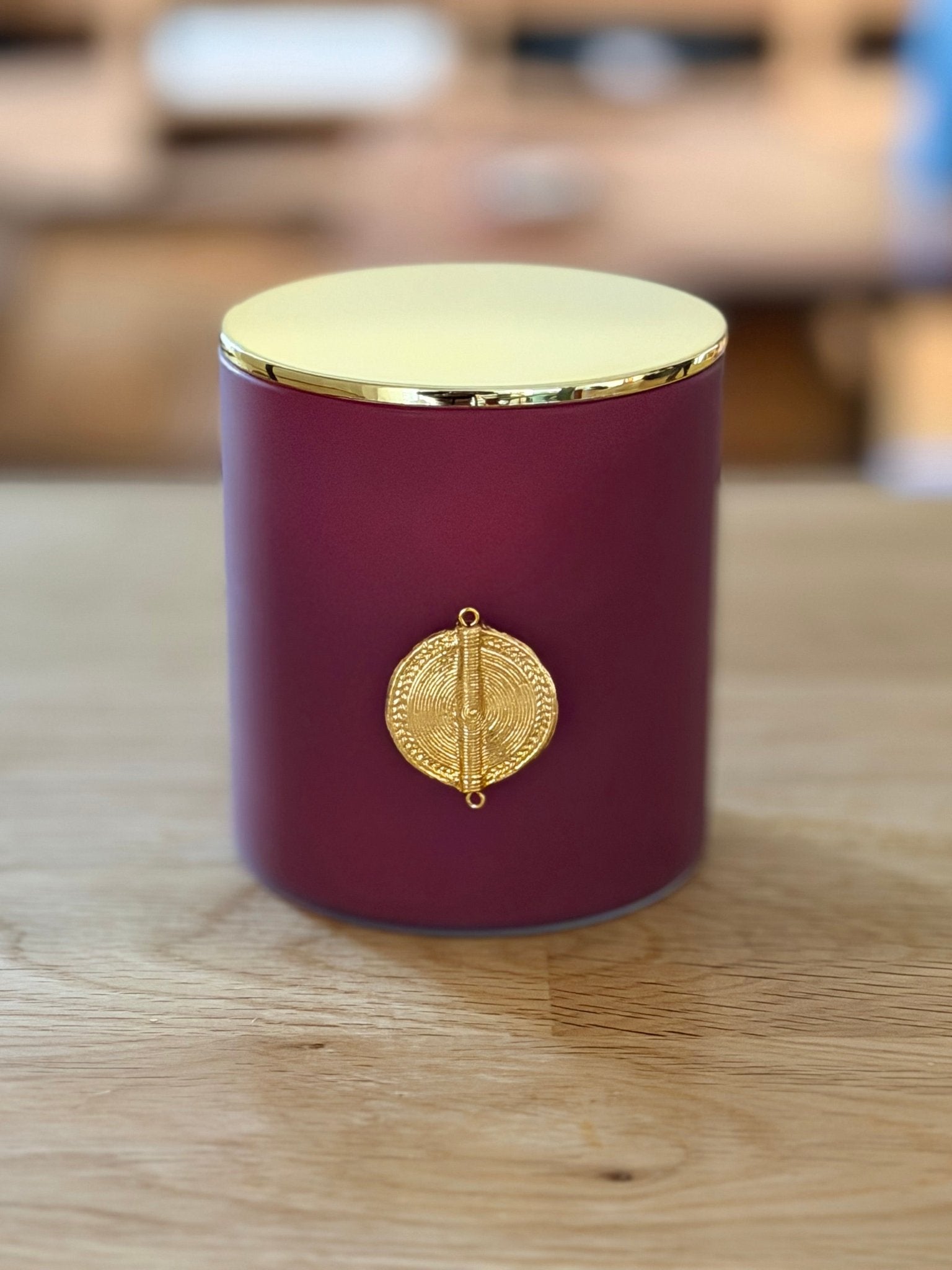 Bougie parfumée artisanale à la cire de soja – Bordeaux | NUDE HARMONY by MIYA - MIYA