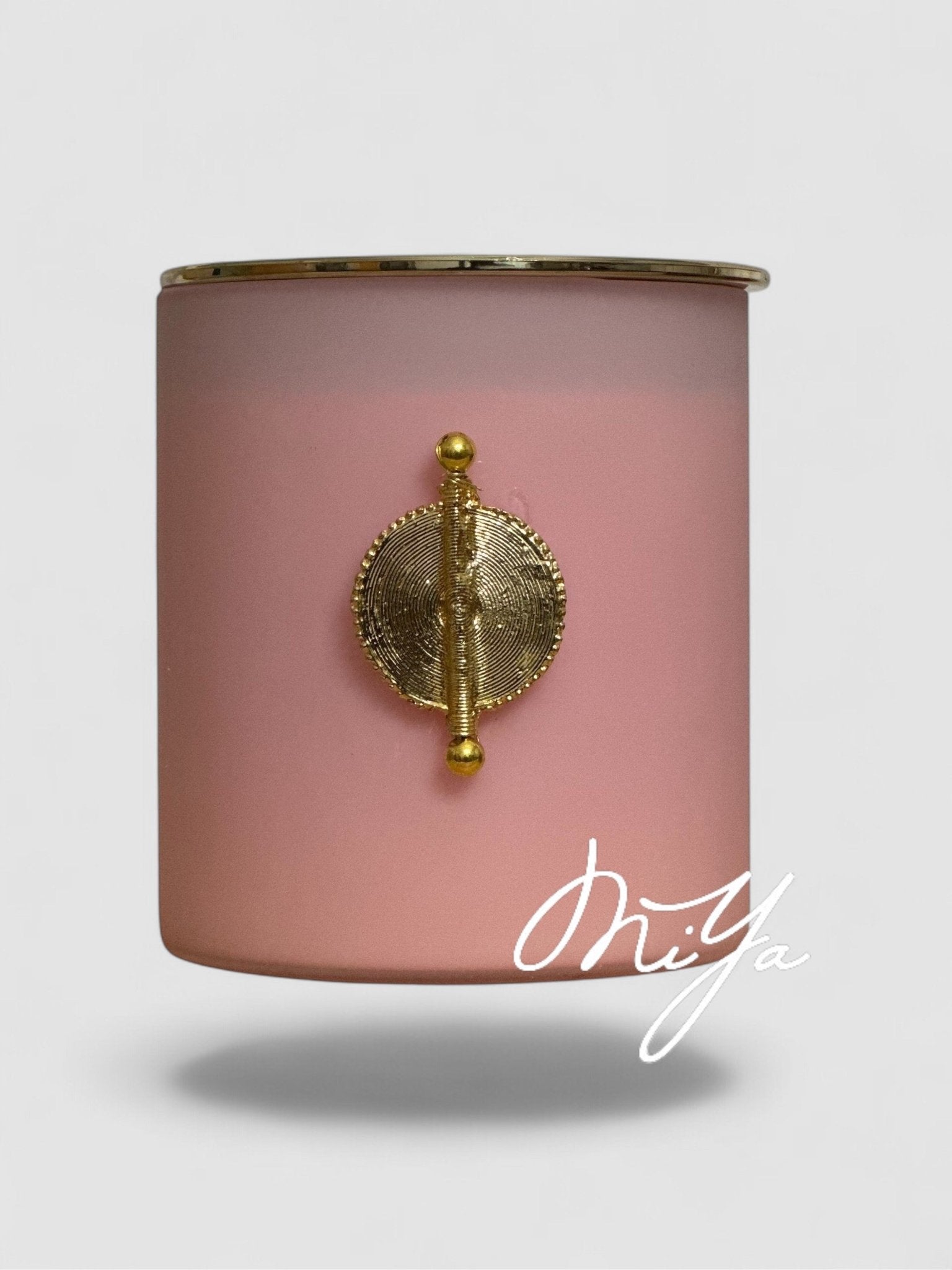 Bougie parfumée NUDE ESSENCE artisanale en cire de soja, design minimaliste avec médaillon Baoulé | MIYA